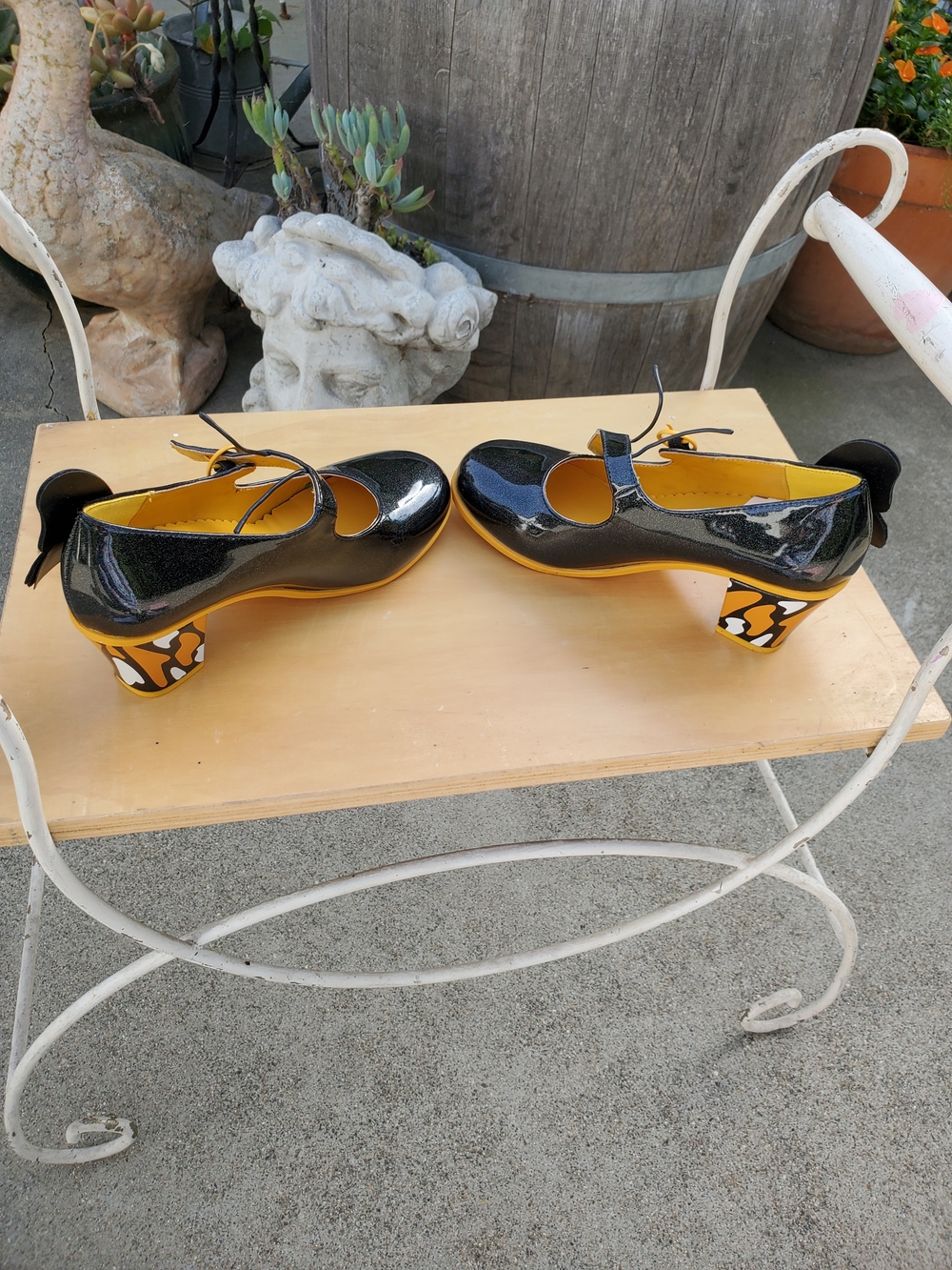 Patent Black and Yellow Mary Jane Heels with Butterfly Accent - Picture 5 of 7